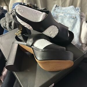 Vince Camuto. Size 8.5